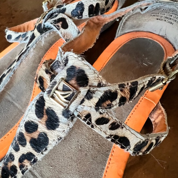 Sperry Leopard Print Sandals - Picture 3 of 5